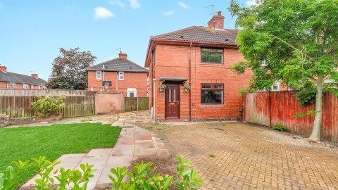 View Full Details for Middleham Avenue, Huntington Road